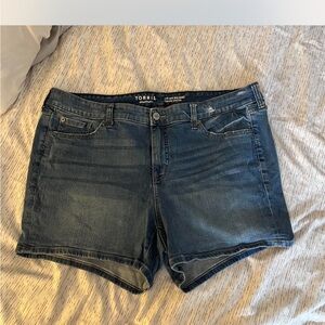 Torrid Denim Shorts Sz 20